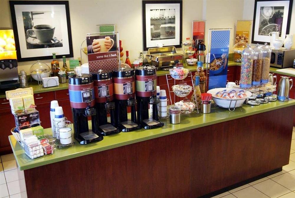 Hampton Inn Akron-South Restaurant foto